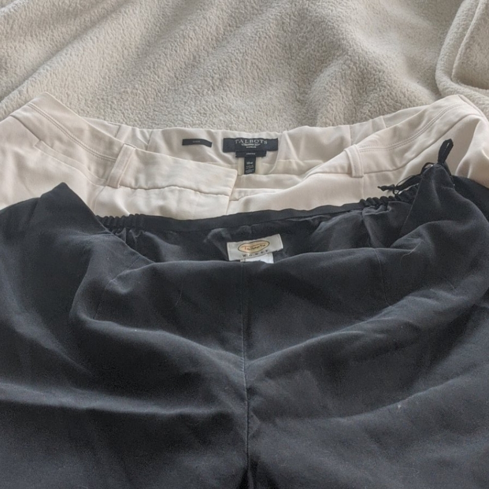 Bundle of 2 talbots 18w pants